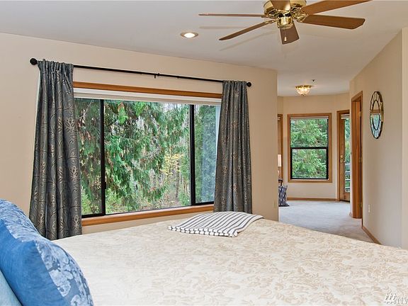 4th image of 22825 Upper Dorre Don Way SE