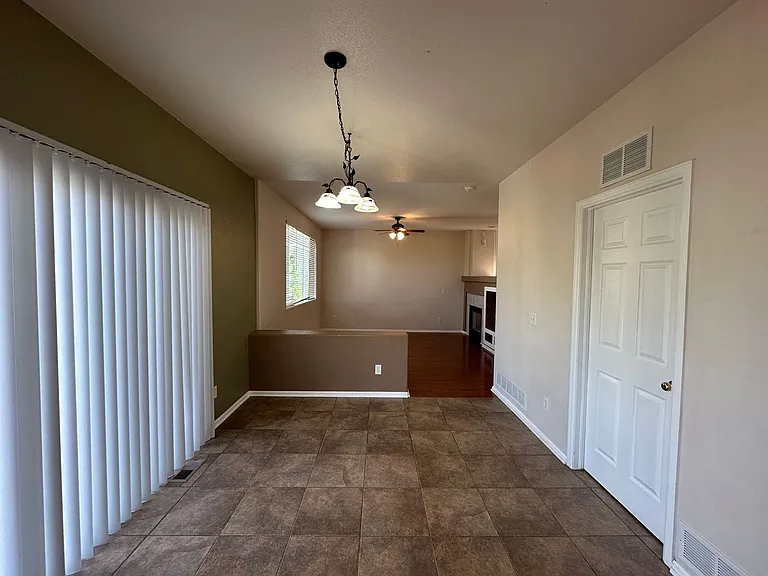 4157 Knollvale Dr — Photo 7