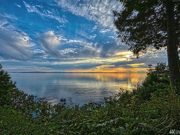 4th image of 8291 Semiahmoo Dr