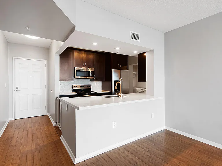 3020 NE 32nd Ave #1014 — Photo 7