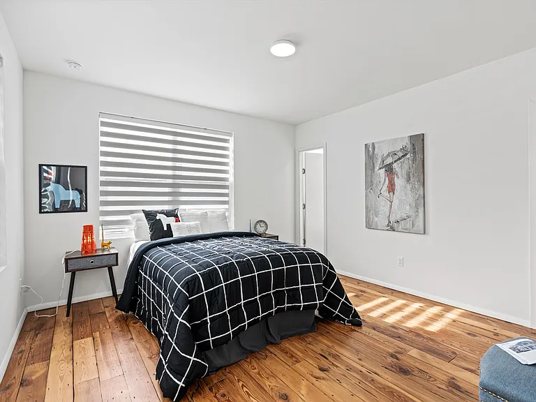 1504 Perry St #207 — Photo 8