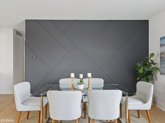 5th image of 807 N Francisco Ave #2