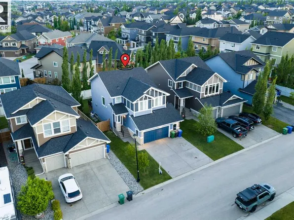 276 N Stonemere Grn, Chestermere, AB T1X 0X5