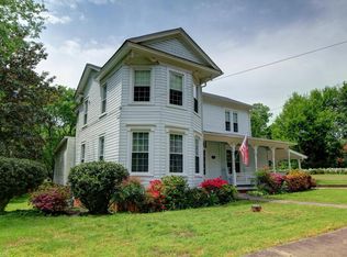 306 5th St, Clarksville, VA 23927
