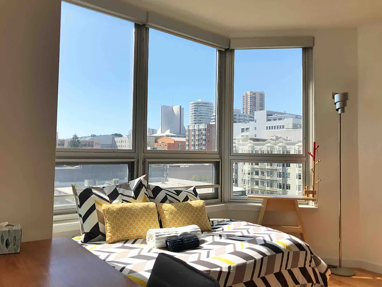 750 Van Ness Ave #905 — Photo 9