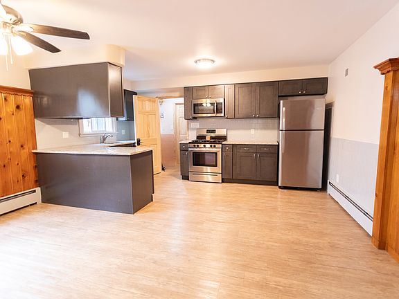2nd image of 1089 Plainfield St #2