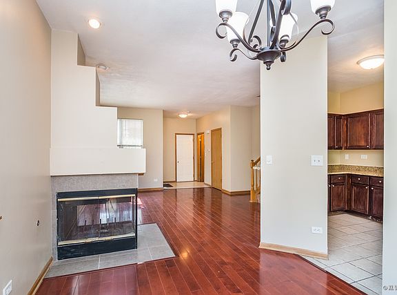 2nd image of 3044 Waters Edge Cir