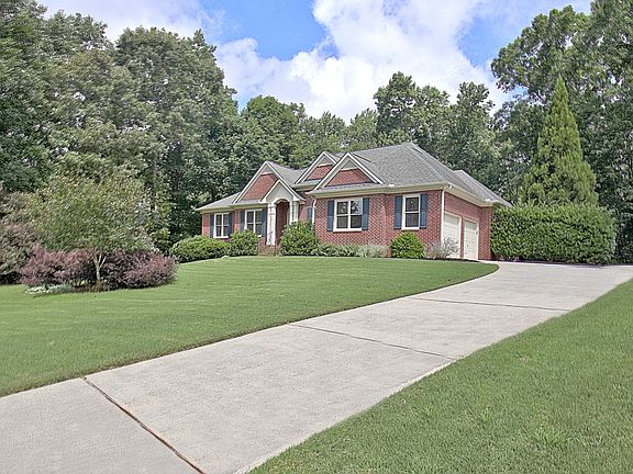 4th image of 205 Hedgewick Way