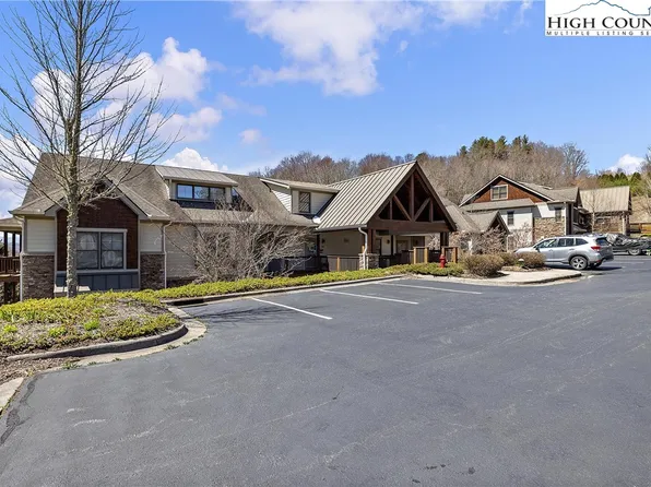 162-F Wapiti Way Bldg 10 Unit F, Banner Elk, NC 28604