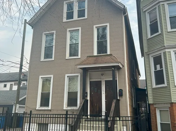 2115 W Melrose St, Chicago, IL 60618