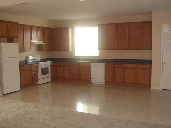Roomy Kitchen!