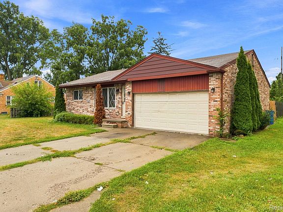 3rd image of 24997 Joy Rd