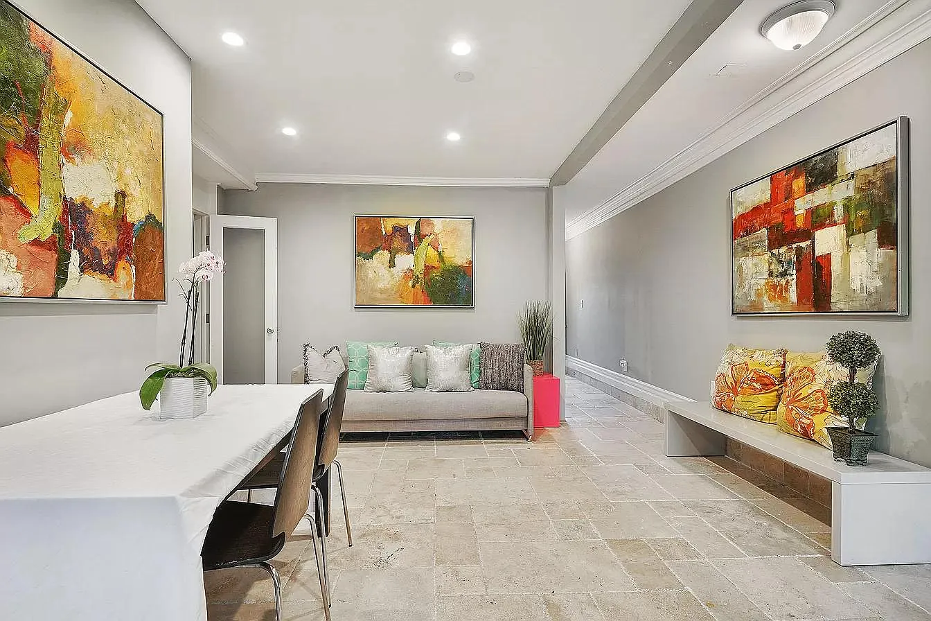 4 bed, $9,795 — Photo 1