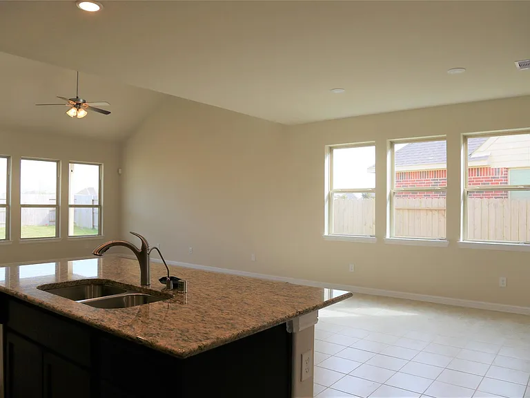 8139 Fairfield Manor Way — Photo 11