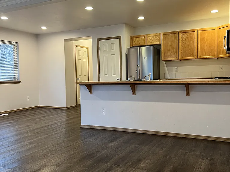 10104 Montana Rd #B — Photo 13