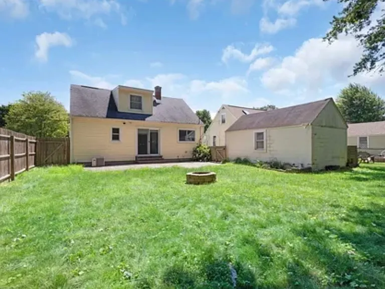 16 Wellington Rd — Photo 14