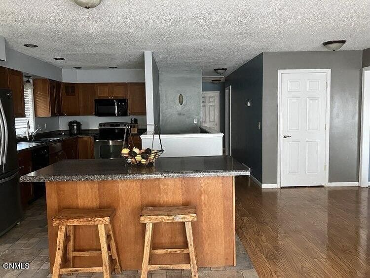 418 Highland Ave, Plentywood, MT 59254 Zillow