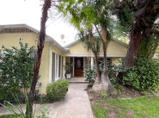 2306 N Beachwood Dr, Los Angeles, CA 90068