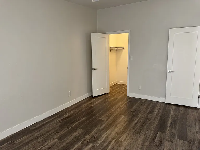 1545 W Colter St — Photo 36