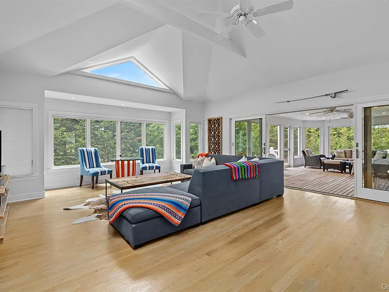 58 Bayfield Ln — Photo 16