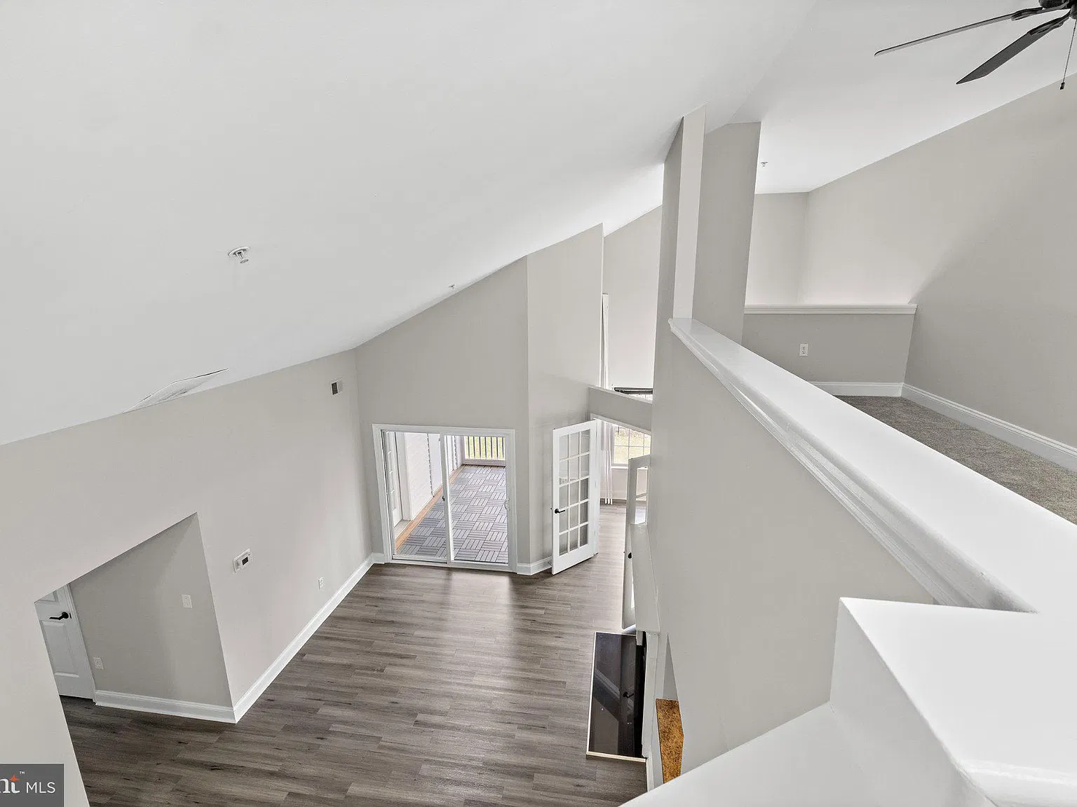 Greenbelt Lake Vill Condo-Phs 10 — Photo 1