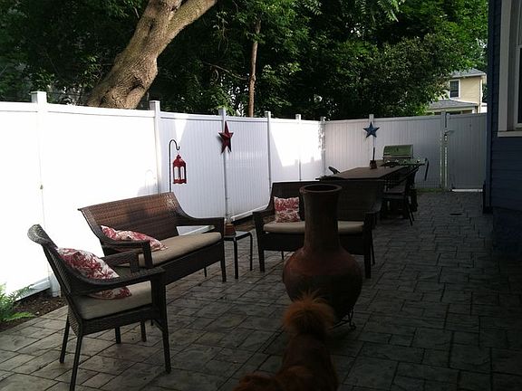 500 sq ft side yard