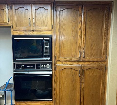 5th image of 934 Sunflower Court