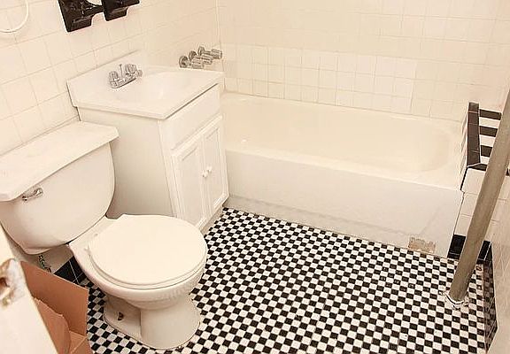 5th image of 422 New York Ave #A9