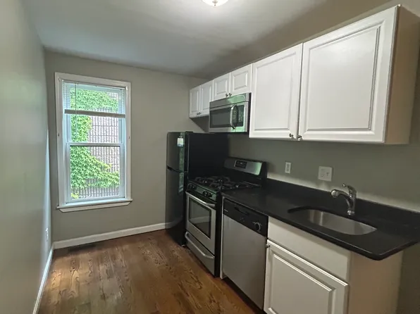 34 L St #1, Boston, MA 02127