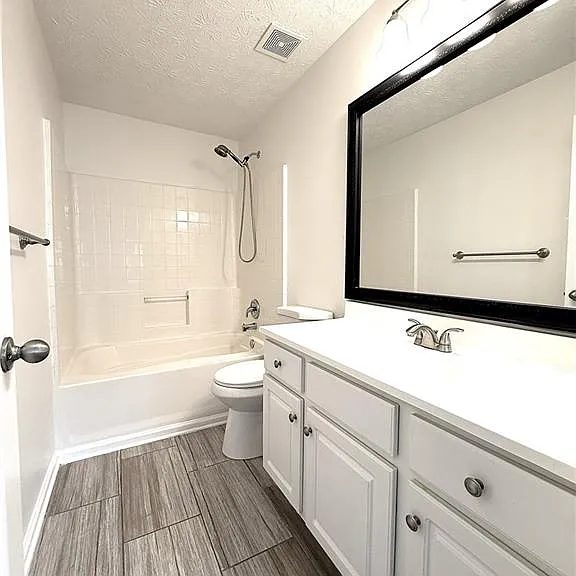 2150 Lexington Ln — Photo 14