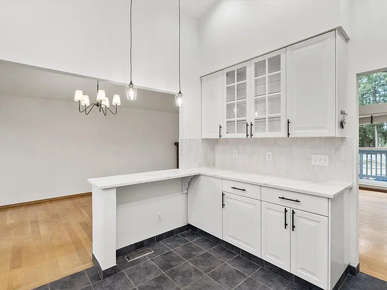 101 Point Fosdick Cir NW — Photo 16