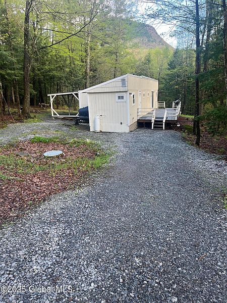 2nd image of 434 Old Stage Road