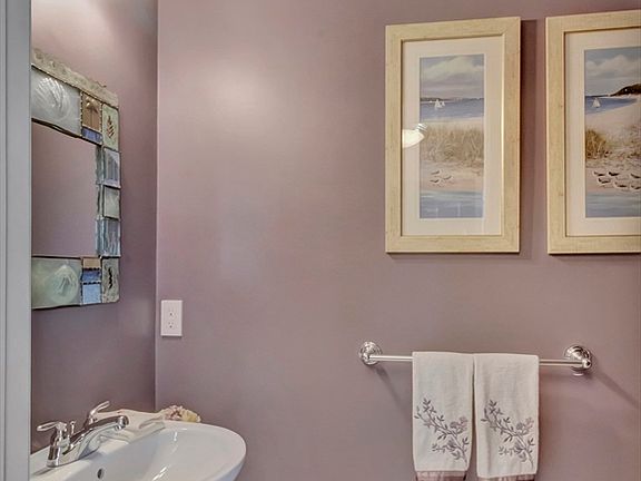 3rd image of 95 Godfrey Dr Unit 95