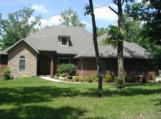 374 Fox Trail Rd, Walnut Shade, MO 65771