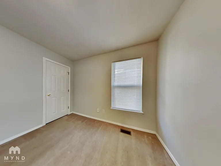 674 N Jonathan Ave — Photo 11