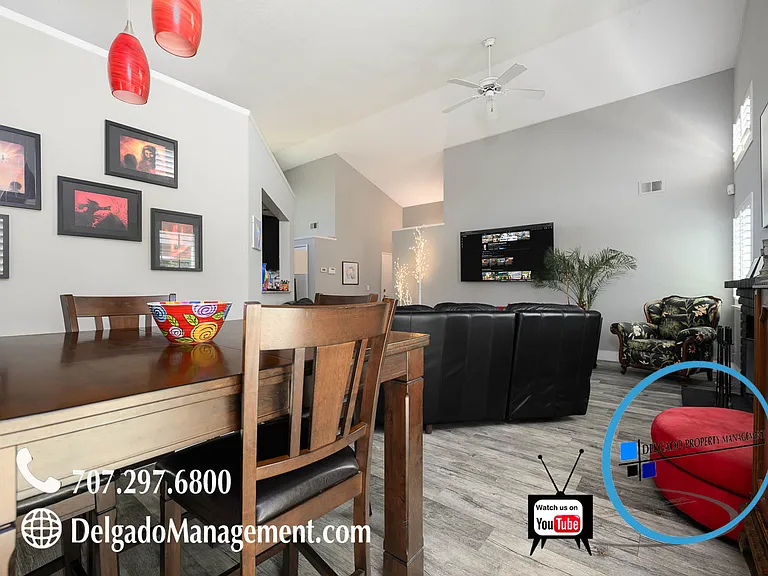 746 Tulip Ct — Photo 10