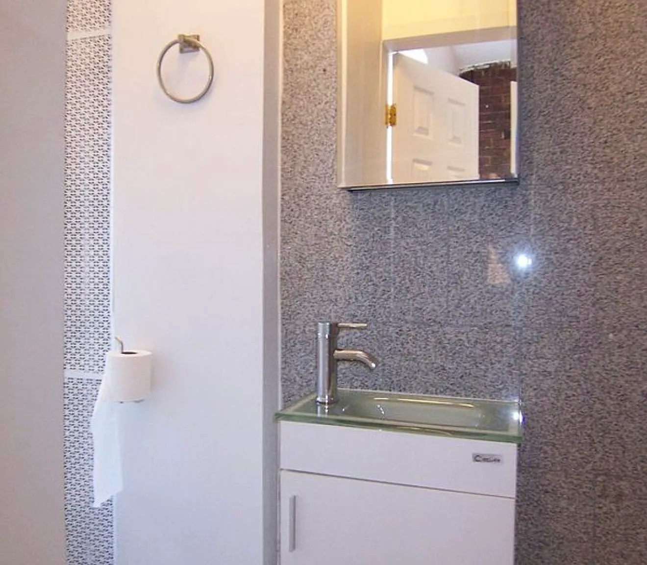 442 West 45th Street — Photo 4