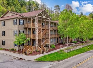 800 Meadowview Dr APT 2, Boone, NC 28607