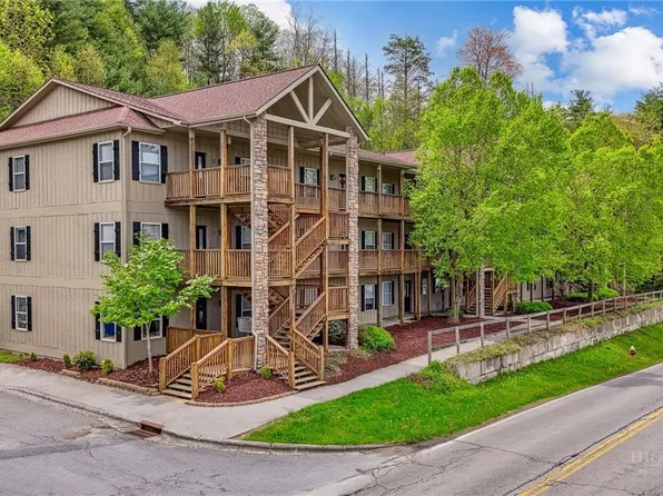 800 Meadowview Drive #2, Boone, NC 28607