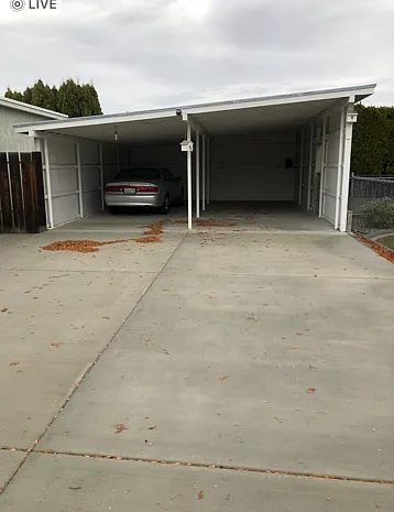 1223 N Western Ave — Photo 24