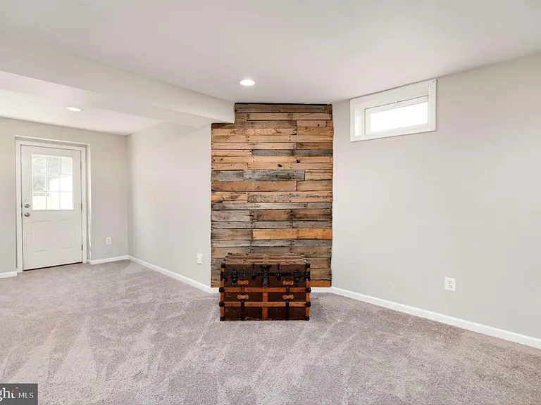 9333 Birch Cliff Dr — Photo 31