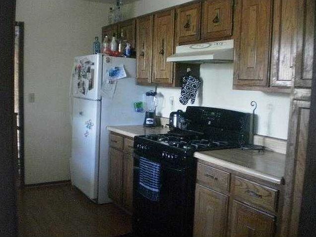 2nd image of 2186 4th Ln