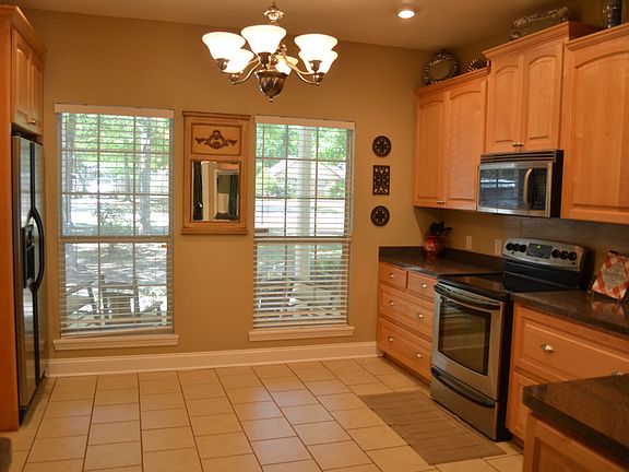 2nd image of 2616 Bahama Dr