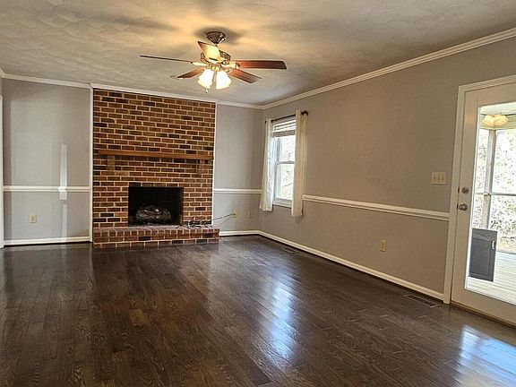 5th image of 4726 Hickory Hill Dr