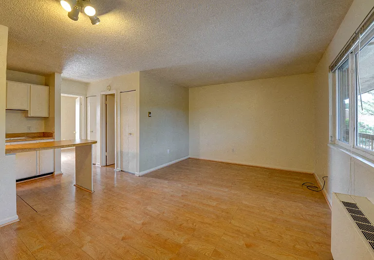 3000 Colorado Ave. — Photo 13