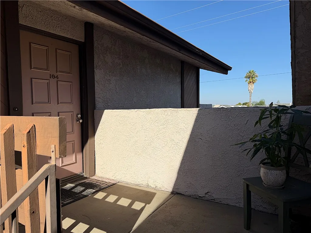 2 bed, 1082 sqft, $2,800 — Photo 3