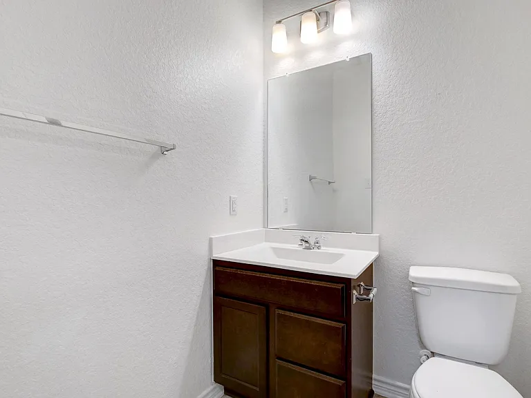 4955 Usaa Blvd — Photo 13