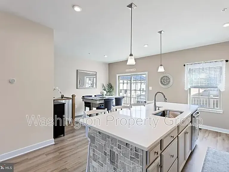 10603 Brewerton Ln — Photo 25