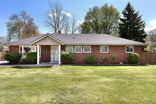 555 River Ave Photo 1