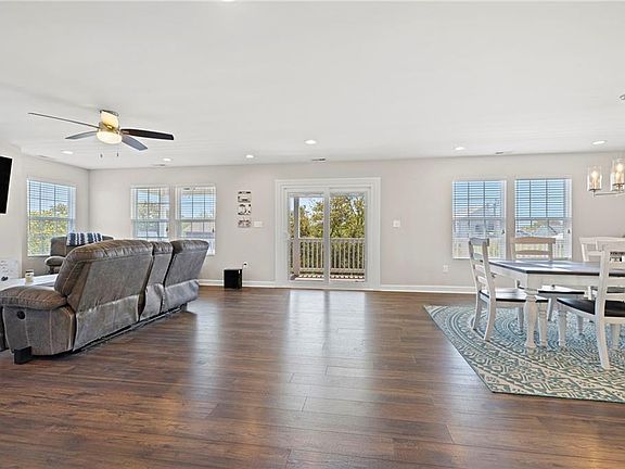 5th image of 1052 Little Bay Ave